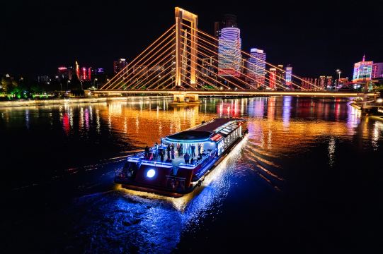 三江夜游