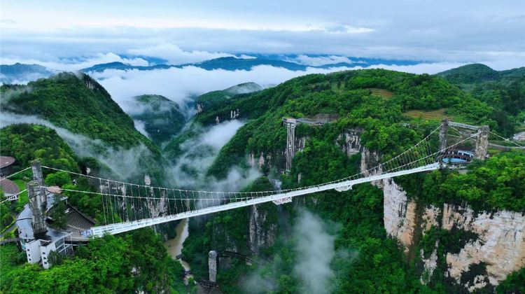 4-day 3-night · Private Tour · Zhangjiajie + Zhangjiajie Grand Canyon + Tianmen Mountain National Forest Park + Fenghuang Ancient Town