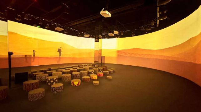 梦遇敦煌沉浸式数字文化体验馆