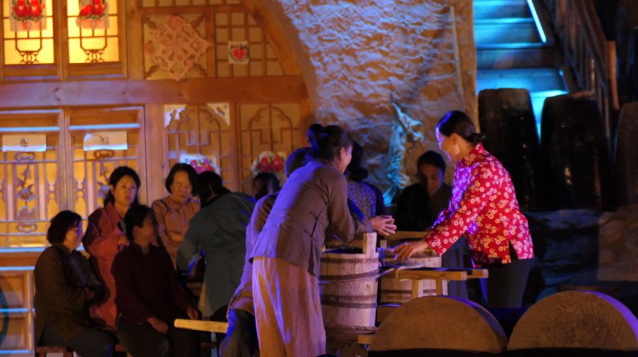 莫尼山非遗小镇大型山体实景剧《莫尼山礼赞》