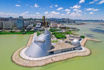 美食自助·澳门大三巴+威尼斯人+运财钻石·澳门一日游【[美食之旅]午餐享星级美食自助餐】