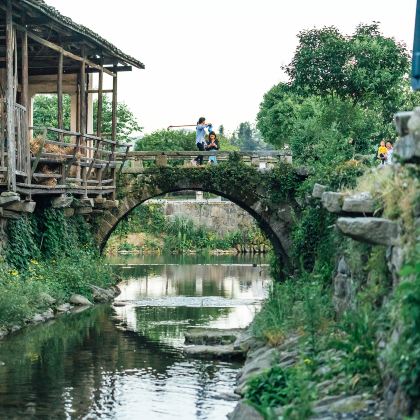 黄山市+歙县+黟县+呈坎+徽州古城+唐模+宏村景区+西递+卢村6日5晚私家团