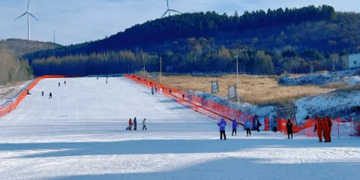 奧悦碾子山國際滑雪場