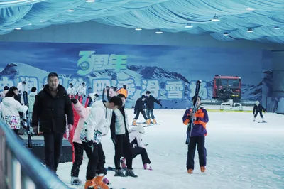 中润趣谷四季滑雪场