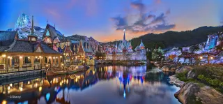 4-Day Hong Kong Tour: Waiting for the city's lights at The Peak