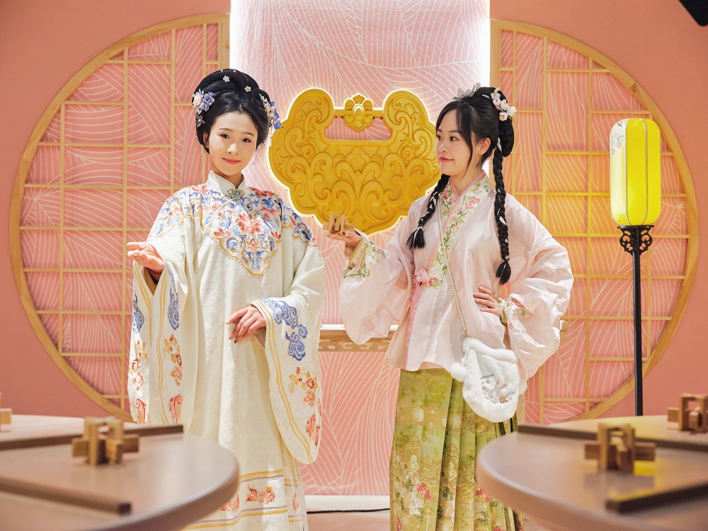 Gallery 3