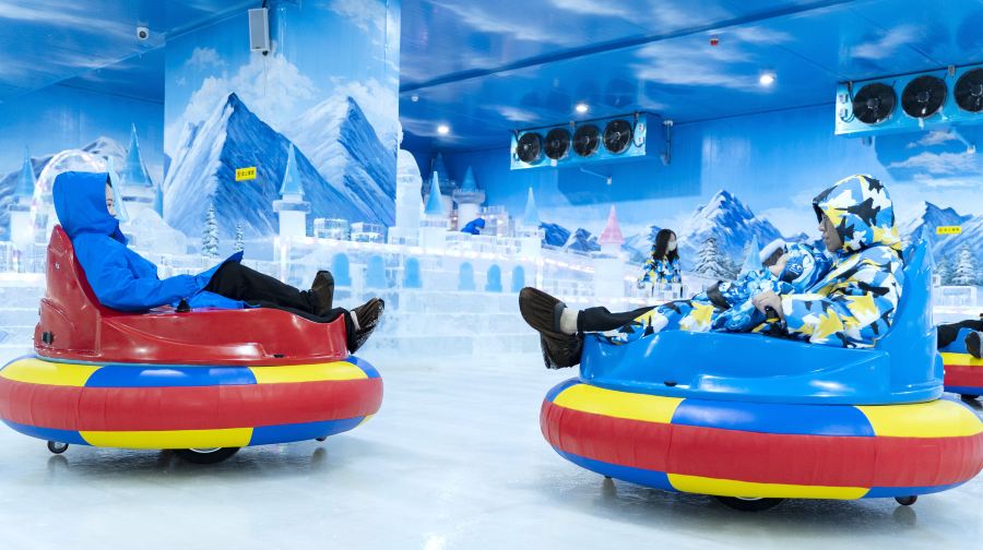 四季漫天冰雪主题乐园