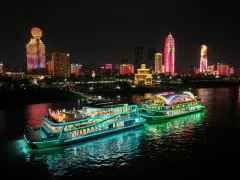 1-Day Wuhan Tour: Ancient Charm of Yellow Crane Tower, Romantic Yangtze River Night Cruise