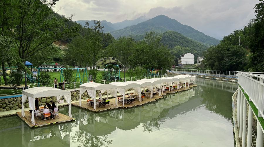 奇云漂飘景区