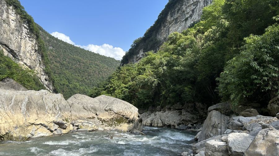 道真凌霄河漂流