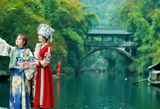 船进三峡人家一日游【豪华游船水上直达·车进/船进任选】全景游【[原始的自然风光]山清水秀，天然氧吧，带您回归真正的洗肺养生之旅！】