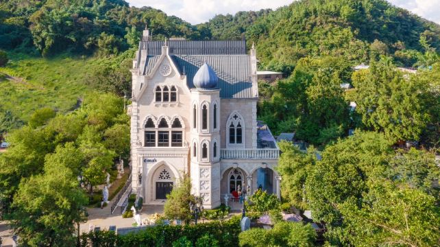 Cona’s妮娜巧克力梦想城堡