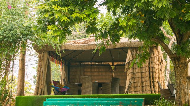 石砚百果园山庄