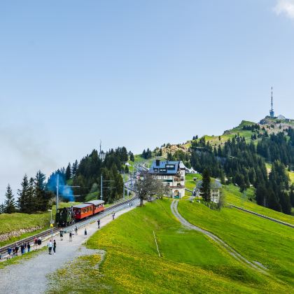 瑞士伯尔尼+日内瓦+因特拉肯+卢塞恩+苏黎世15日14晚私家团