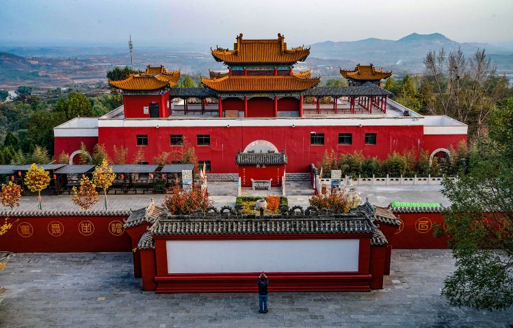 王母山
