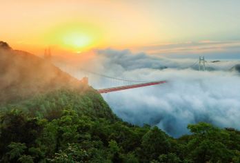 【上门接送/小包团/无购物自费】边城茶峒+矮寨大桥+天问台【1、精致包车团两人起发，独立成团，绝无假加价，无自费】