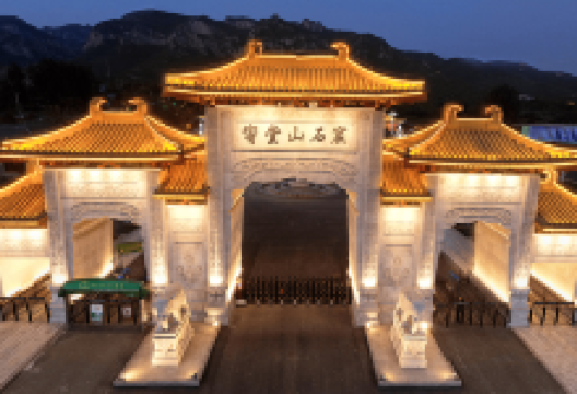 响堂山石窟景点图片