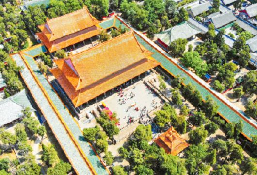 曲阜三孔一日游（含午餐）20人内精品小团，可选曲阜或济南集散【① 20人团：拒绝大团的嘈杂，20人精致散拼小团有效互动，并且每人赠耳麦使用。】