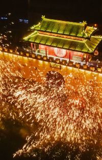 河南开封万岁山武侠城+清明上河园+开封府+汴梁小宋城3日2晚跟团游图片