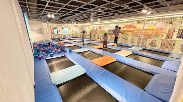 追风奇幻岛-童话庄园6+plaza店