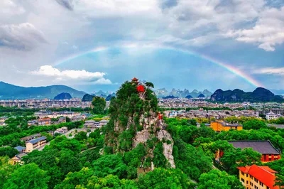 独秀峰