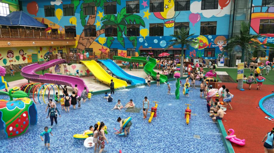 龙润夏宫温泉水乐园