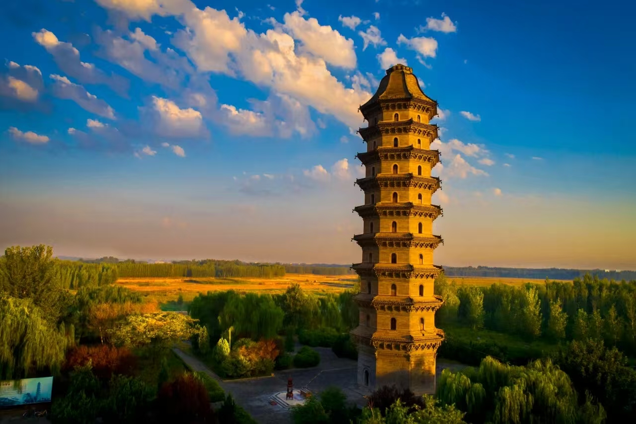 2-Day Liaocheng Tour: Dongchang Lake's scenic beauty, Jingyang Hill's historical culture
