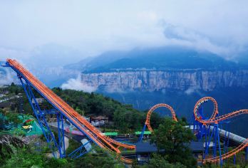 宝泉崖天下景区一日游【含两园门票+电梯+索道+景交车】【含宝泉大峡谷+宝泉崖天下门票】
