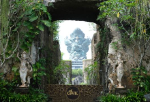 神鹰广场文化公园景点图片