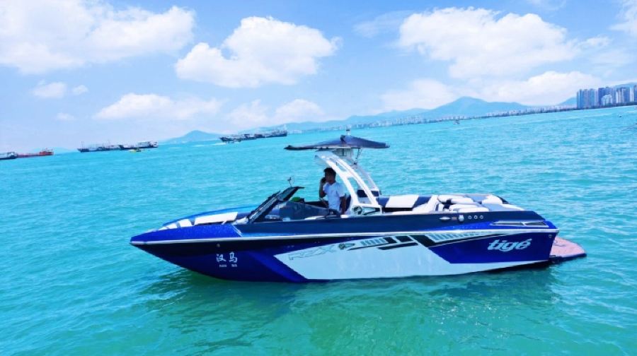 惠浪尾波冲浪club