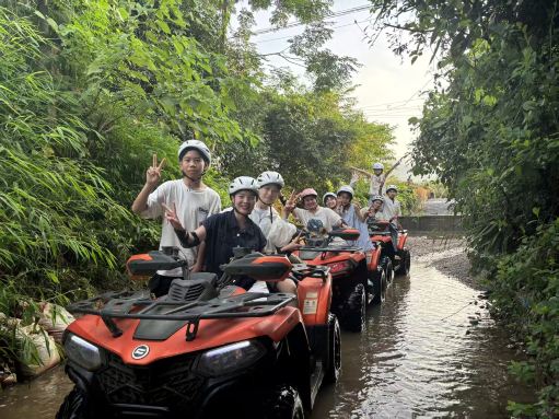 阳朔十里画廊飞跃山地越野车(ATV)俱乐部