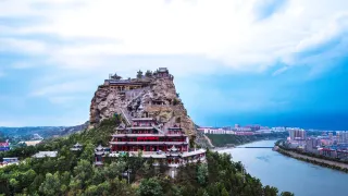 5-Day Shenmu Tour: From Jiulong Mountain to Heilong Pond, Loess Charm and Desert Greenery