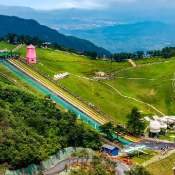 安吉+云上草原国际山地旅游度假区4日3晚私家团