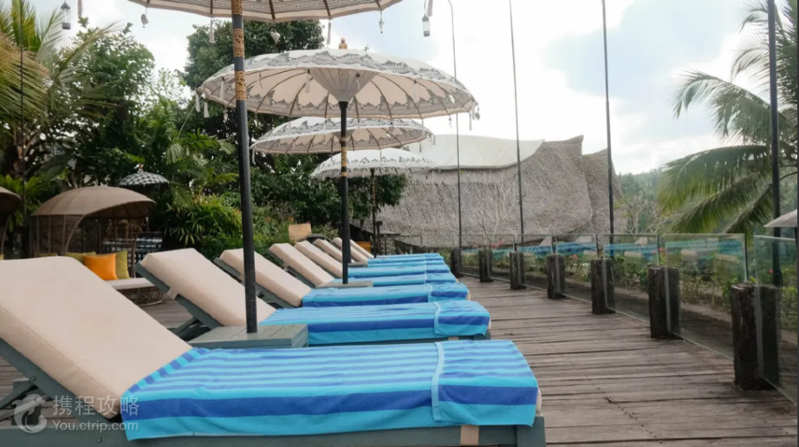 Wanna Jungle Pool And Bar