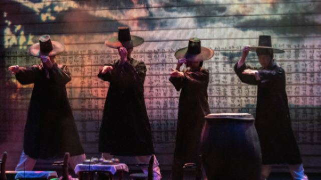 乱打秀(明洞剧场)