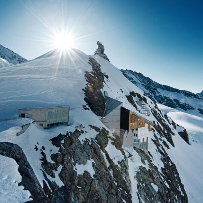 法国巴黎+瑞士少女峰+意大利12日10晚拼小团