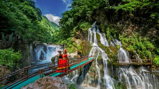 螺髻九十九里温泉瀑布風景區