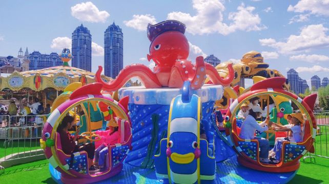 星河湾亲子游乐园(枫叶小镇奥莱店)