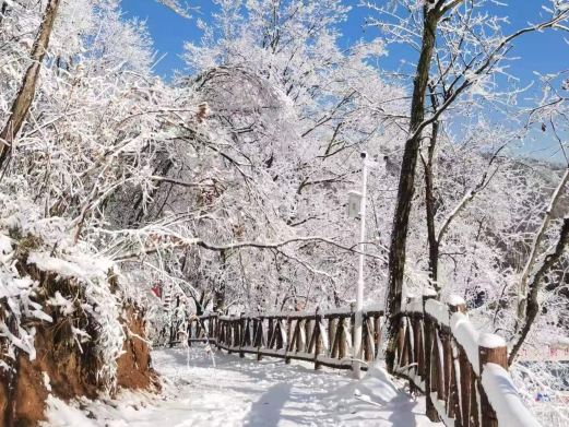 大别山滑雪旅游度假区