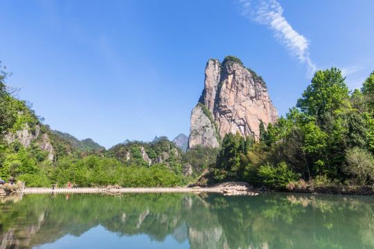 石桅岩