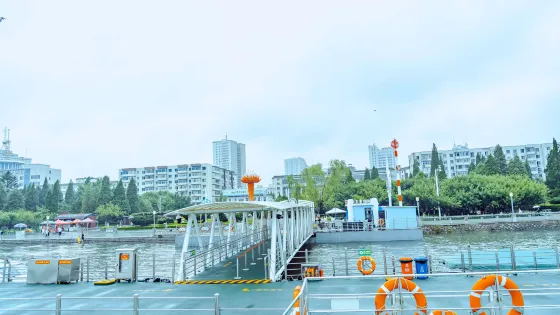 鴨綠江中朝界河遊船(2號觀光碼頭)