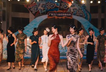 江门三十三墟街+梁启超故居一日活动|独立包车+司机兼向导上门接【网红打卡景点+上门接送+出发时间自由安排+司机兼向导+行程可随意更改，希望您有一次愉快的旅游体验！】