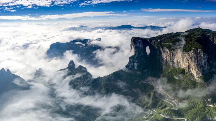 11-day 10-night · Private Tour · Changsha + Fenghuang + Zhangjiajie + Chongqing + Yangtze River Three Gorges
