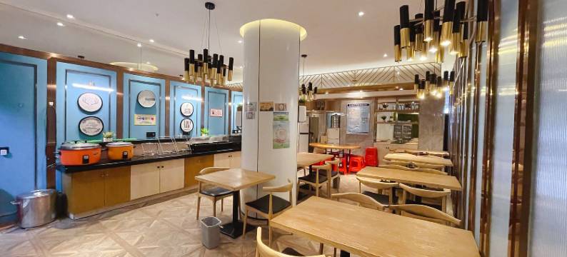 雅精品酒店(福州三坊七巷南门兜地铁站店)图片