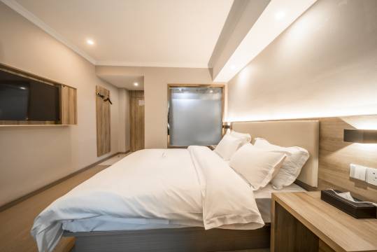 美桔轻尚酒店(湖州衣裳街店)