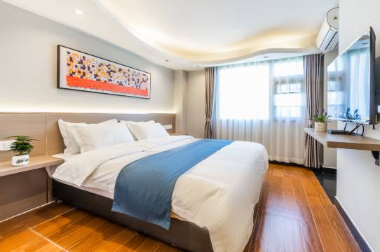 水果假日酒店(厦门SM广场育秀东路地铁站店)