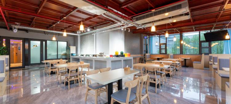 万信至格酒店(德州三八东路董子园风景区店)图片