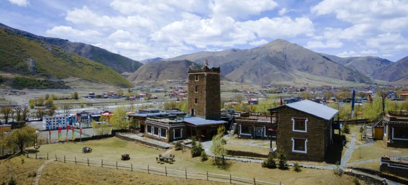 康定新都桥GangkarDzong·贡嘎宗庄园酒店图片