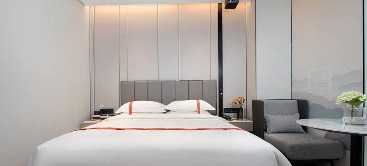 格林东方酒店(深圳华强北体育中心地铁站店)图片