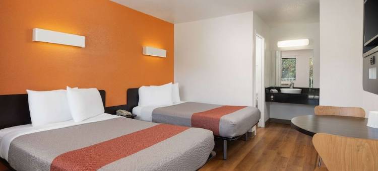 蒂梅丘拉历史老城6号汽车旅馆(Temecula, CA - Historic Old Town)图片